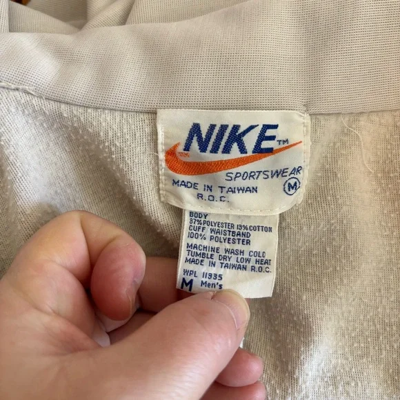 Vintage Nike full zip jacket men medium gray and black with zip pockets